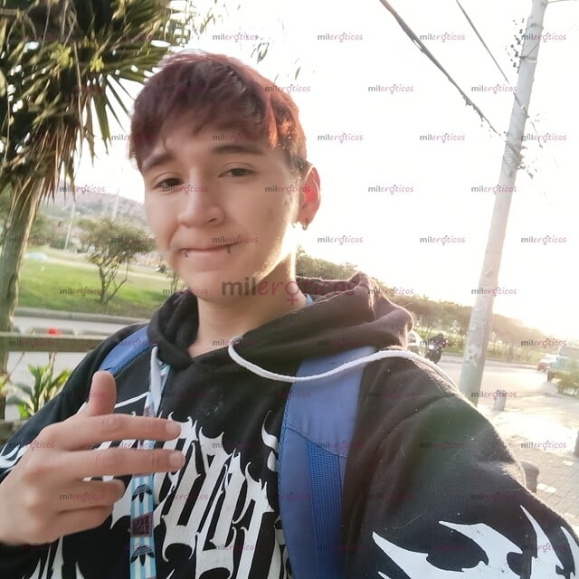 FOTOS DE HOLA SOY ARRECHO VERSÁTIL COMPLACIENTE Y ESCRÍBEME