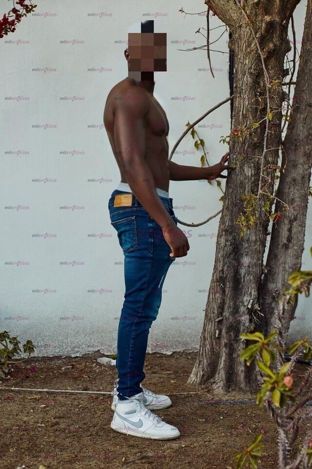 FOTOS DE NEGRO AFRICANO , VERGON LECHERO ATENCIÓN PARA GAY