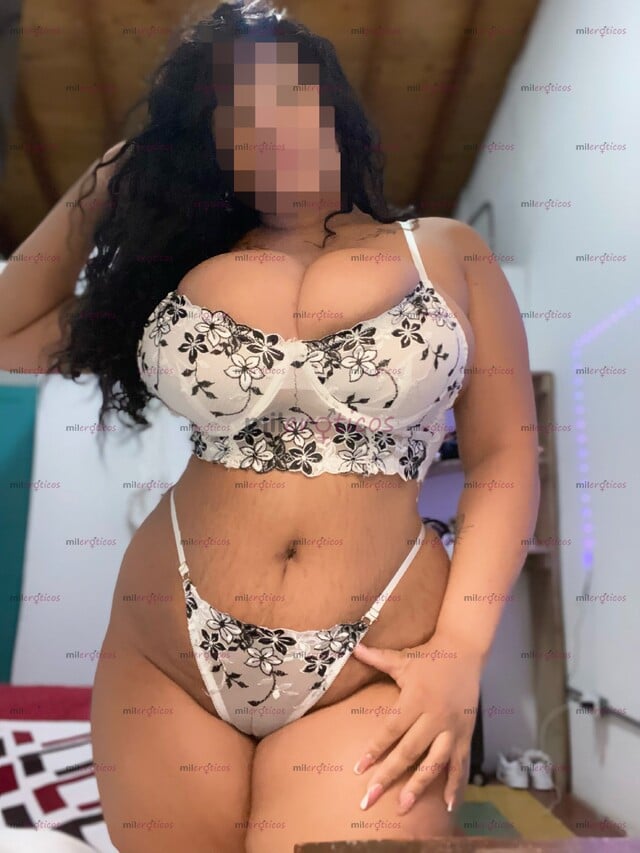 FOTOS DE KAROLL MORENAZA GRANDOTA CALEÑITA Y NATURAL CON SENOS FULL LLENOS DE LECHE