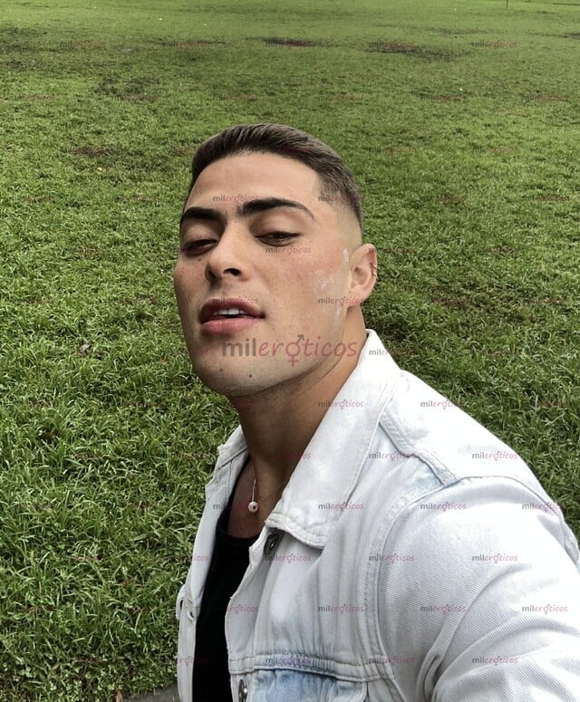FOTOS DE PAISA ACTIVO CLAVADOR ( JOVEN APUESTO UNIVERSITARIO DISPONIBLE)