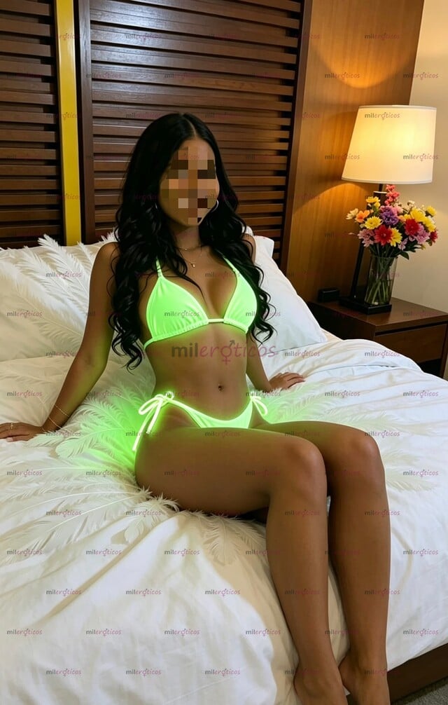 FOTOS DE SCARLETH POLLITA DE RICAS TETAS Y UNA CHUCHITA MOJADITA