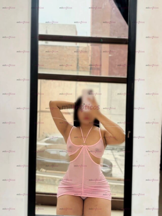 FOTOS DE CHIQUITA PETTIT! DELICIOSA DANNA 19 AÑOS CARITA LINDA CUERPO NATURAL NALGONCITA