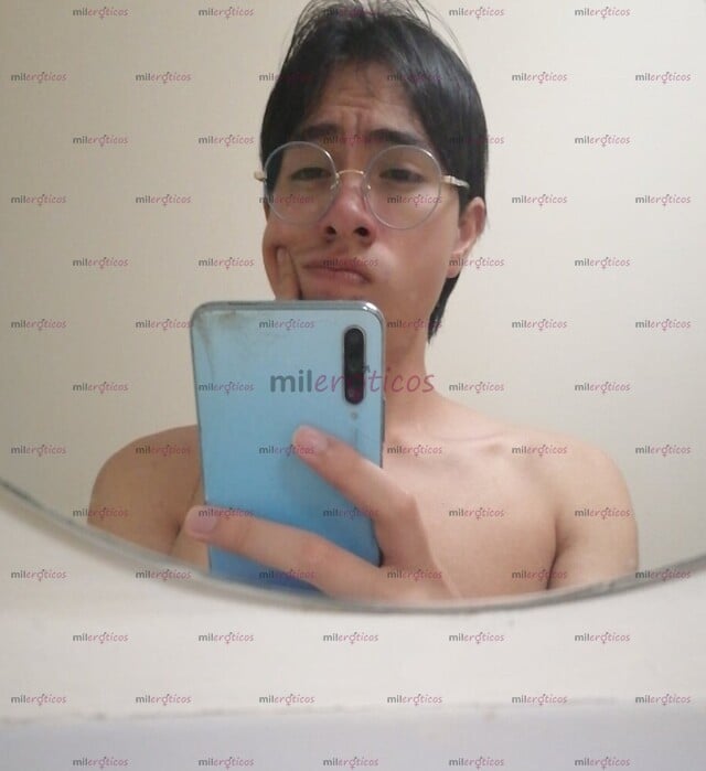 FOTOS DE AQUÍ JOVENCITO TWINK JUGUETÓN Y LISTO PARA CONSENTIRTE.