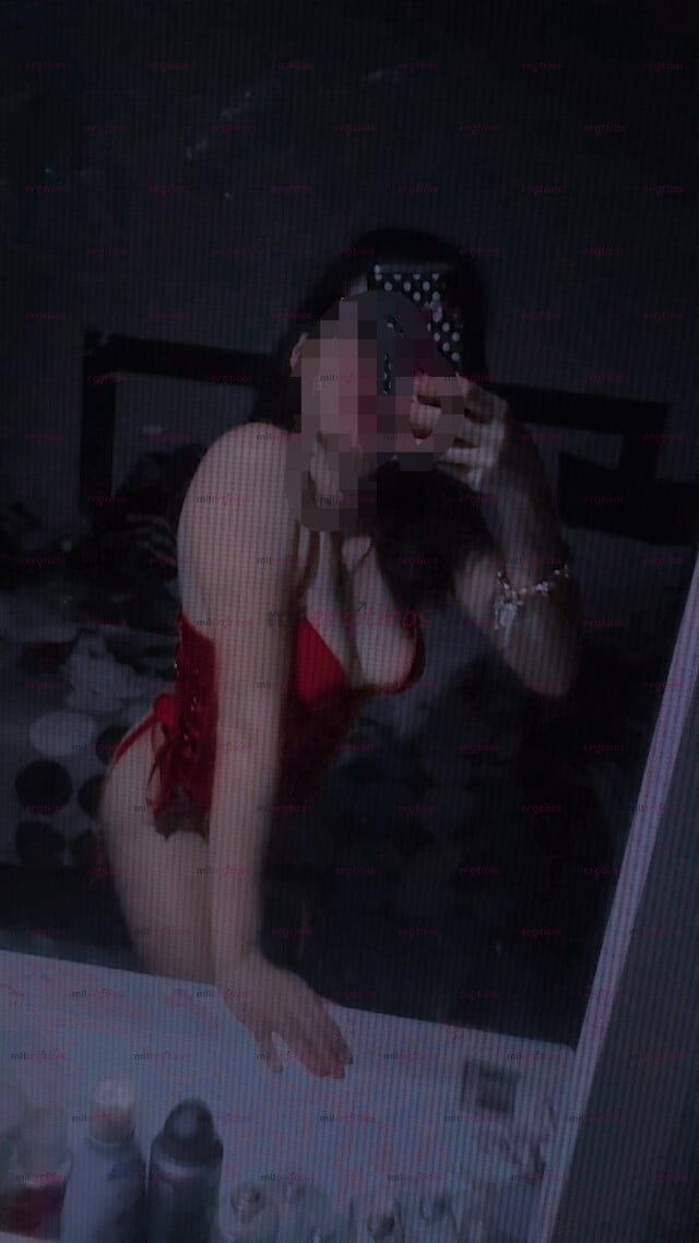 FOTOS DE FLAQUITA PETIT 100 REAL . MIRI SUPER FLEXIBLE Y CACHONDA
