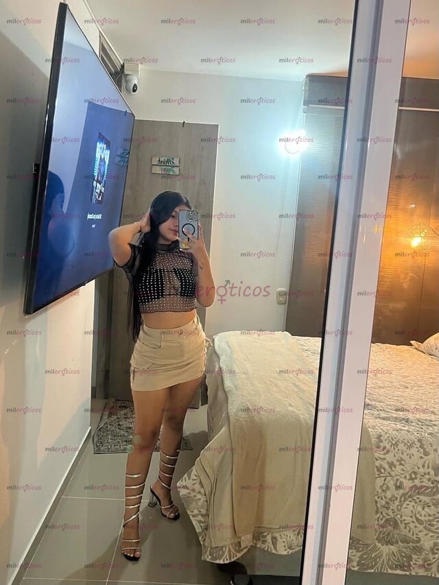 FOTOS DE JOVENCITA DE 18 AÑOS SEXY Y ERÓTICA PARA DARTE EL MEJOR SHOW VIRTUAL