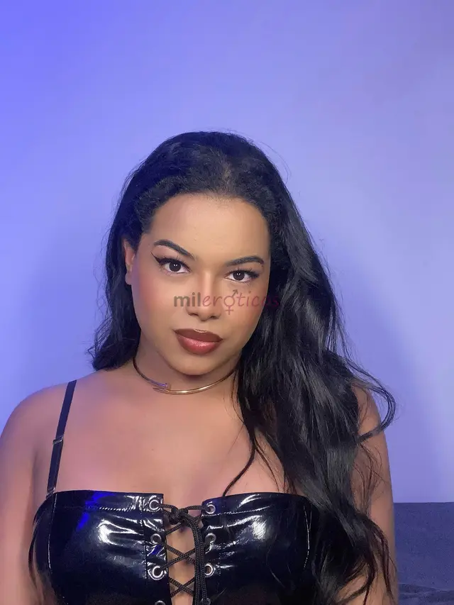 Ola amore tudo bem prazer flavia sou uma massoterapeuta transex morena 170 de altura calco 39 tenho 22 aninhos tenho um bom dote trabalho com um mix d...