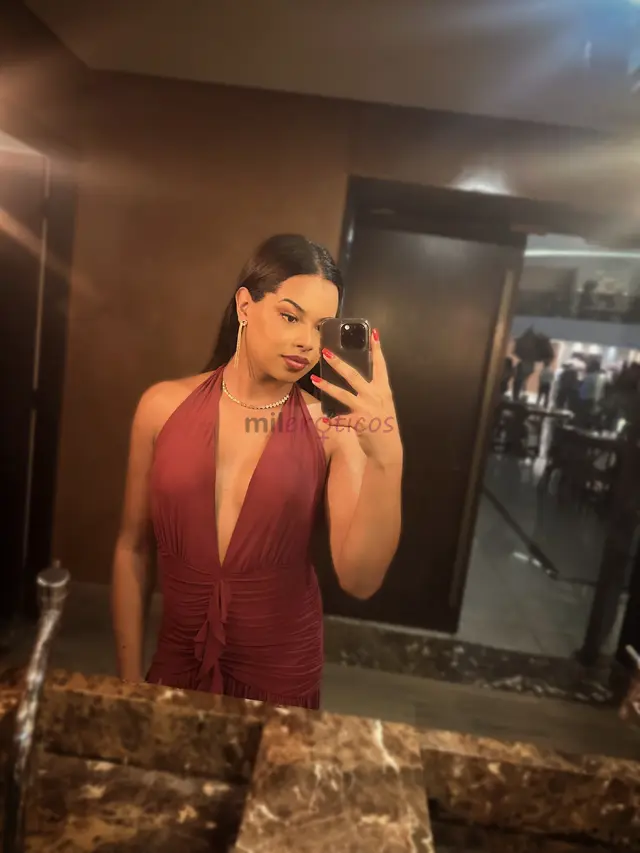 Ola amore tudo bem prazer flavia sou uma massoterapeuta transex morena 170 de altura calco 39 tenho 22 aninhos tenho um bom dote trabalho com um mix d...