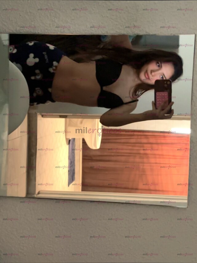 FOTOS DE ME LLAMO VECKI TENGO 19 AÑOS HERMOSA Y DIVERTIDA