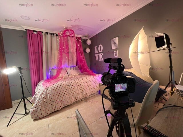 FOTOS DE ARRIENDO HABITACIONES POR DÍA PARA CHICAS INDEPENDIENTES EXCELENTE SECTOR