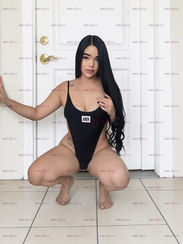 FOTOS DE MUJER HERMOSA ESBELTA CUERPO NATURAL 100% REAL