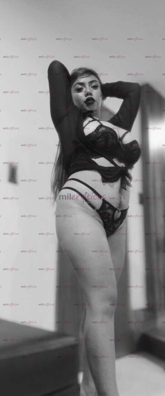 FOTOS DE DISFRUTA DE LO RICO Y CACHONDA QUE ESTÁ TU TETONA FAVORITA