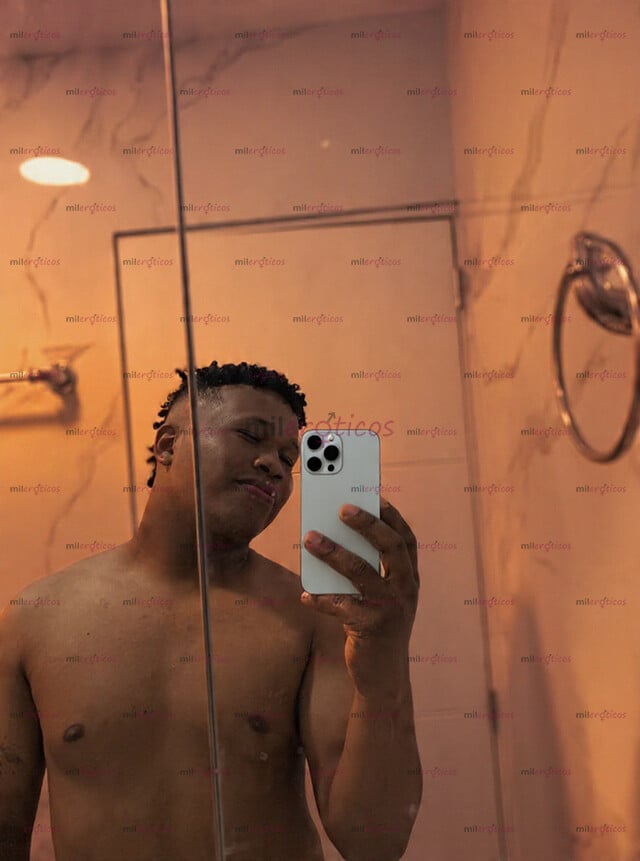 FOTOS DE HOLA SOY ANDRES UN CHICO DE 22 AÑOS DISPONIBLE PARA TI AMOE