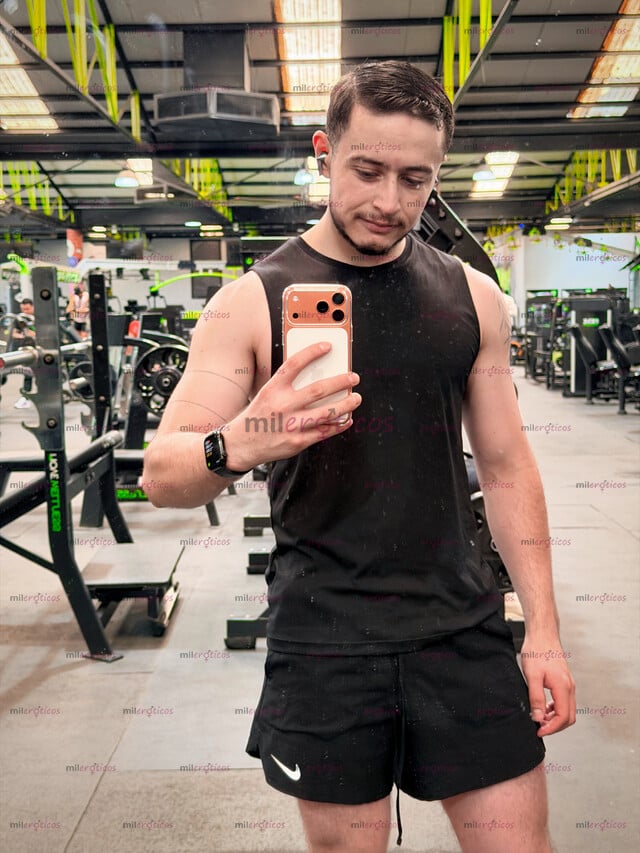 FOTOS DE GUAPO, SIMPÁTICO, ALEGRE Y BUEN PARA PODER PASAR UN MUY LINDO MOMENTO