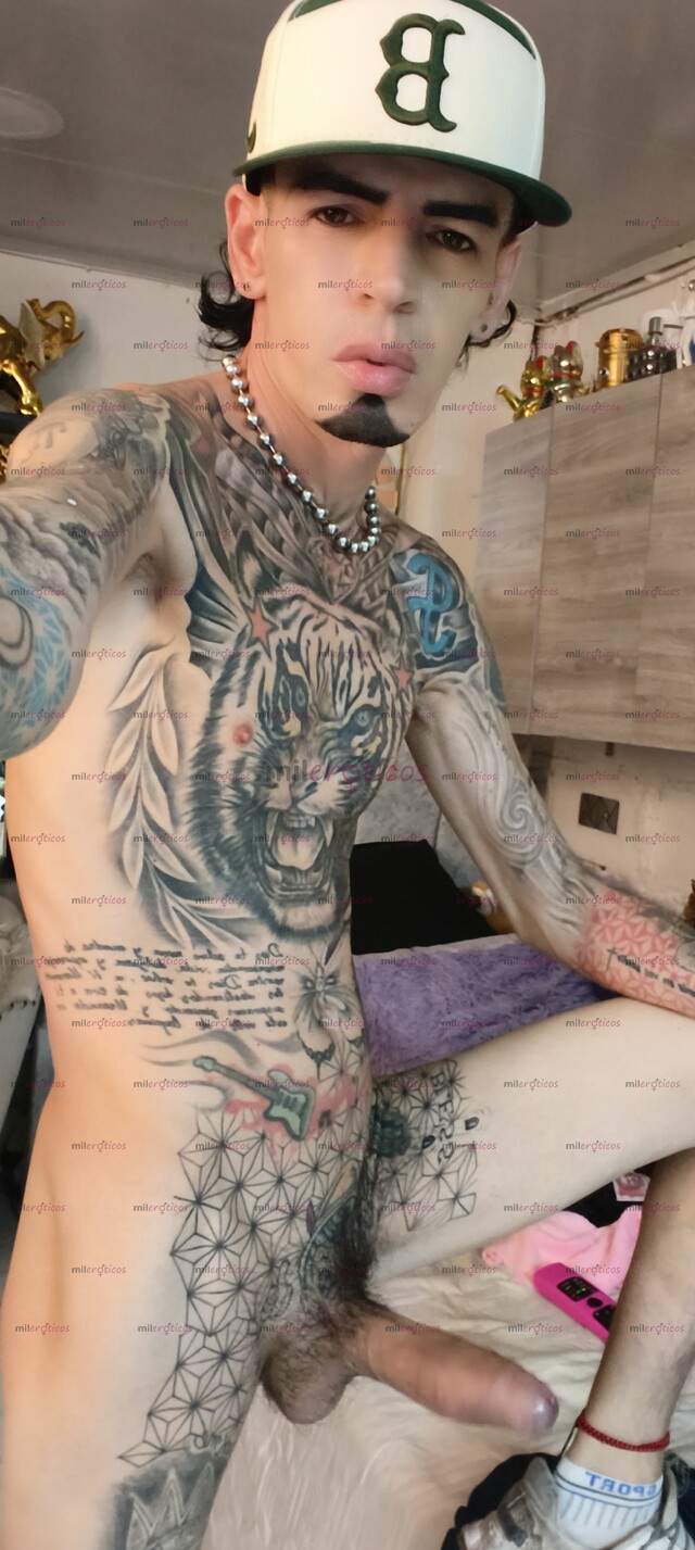 FOTOS DE FLACO BLANCO ACTIVO TATUADO MORBOSO CON SITIO