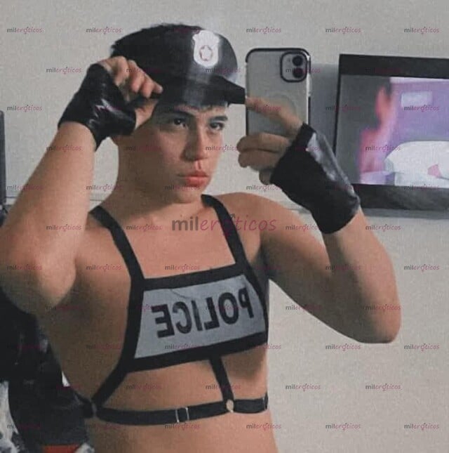 FOTOS DE CHICO VERSÁTIL CON BUEN CULO Y VERGA DISFRUTEMOS DE LA LUJURIA DEL BUEN SEXO