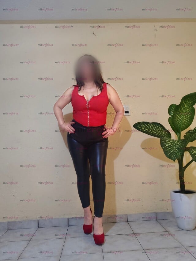 FOTOS DE SUMISA MILF CACHONDA CON GANAS DE QUE ME ROMPAS EL CULO