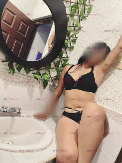 FOTOS DE HOLA PAPI ME LLAMO MIA,23 AÑOS CHAPARRITA SUPER FLEXIBLE Y DE CARACTER AGRADABLE