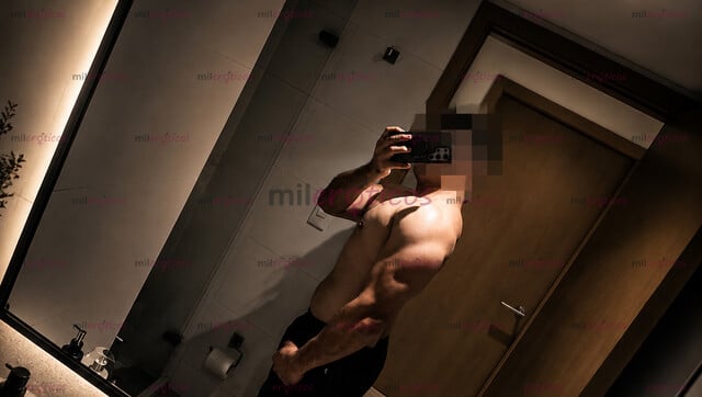 FOTOS DE BOYFRIEND EXPERIENCE: CONEXIÓN, BIENESTAR Y PRESENCIA RADICAL