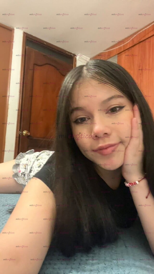 FOTOS DE ENFERMERA SENSUAL LISTA PARA CONSENTIRTE VEN QUIERO TU POLLA