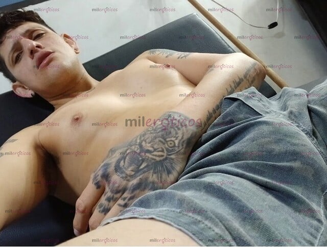 FOTOS DE CHICO SEXY VERGA PELUDA CUERPO LAMPIÑO AXILAS VELLUDITAS