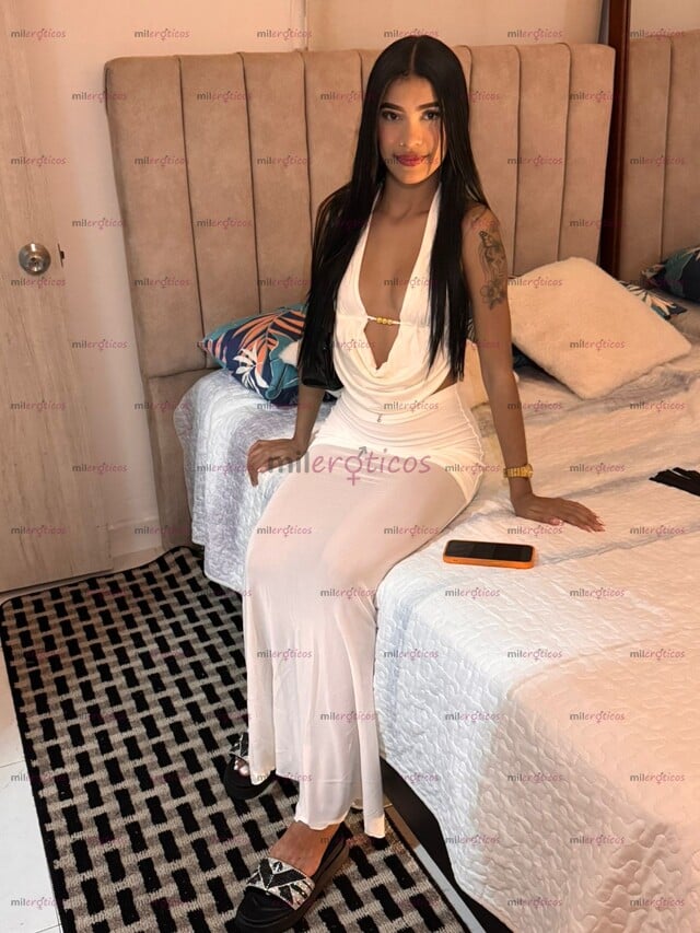 FOTOS DE PELO LARGO EXÓTICA MORENA PERVERSA DISPONIBLE PARA TI