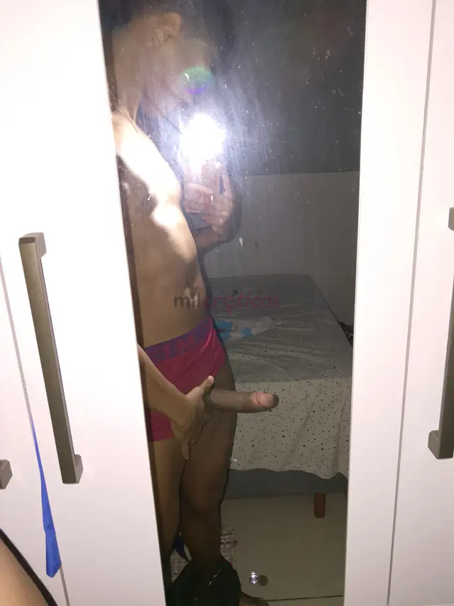 Estou aqui disponivel para te fuder gostoso e te fazer uma puta safada e te faco goza gostoso com o meu pau dentro de vc realizo os seus desejos e fet...