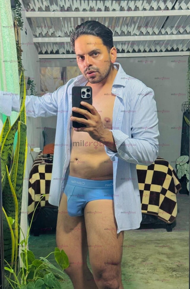 FOTOS DE TÚ MACHO GIGOLÓ DISCRETO Y MUY ACTIVO EN TU CIUDAD DISPONIBLE