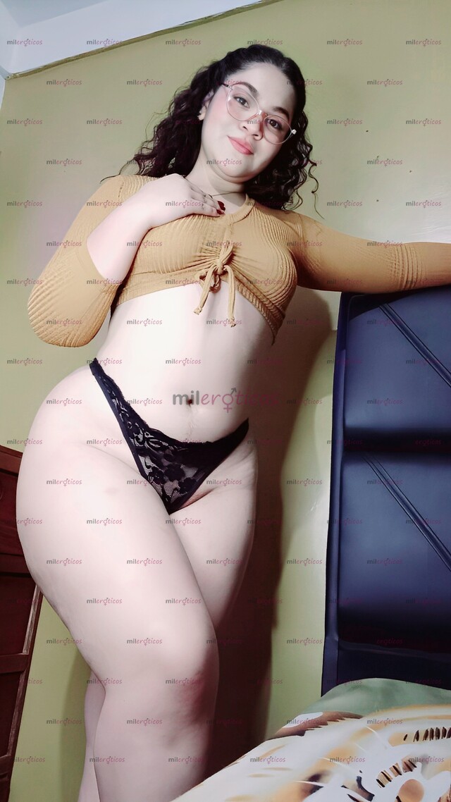 FOTOS DE ¡TENGO GANAS, JUGUETES Y SOY UNA ZORRITA HAMBRIENTA DE TI! USAME
