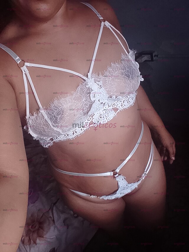 FOTOS DE ALEJANDRA TU MORENITA CON TRATO DE NOVIOS TENGO SITIO
