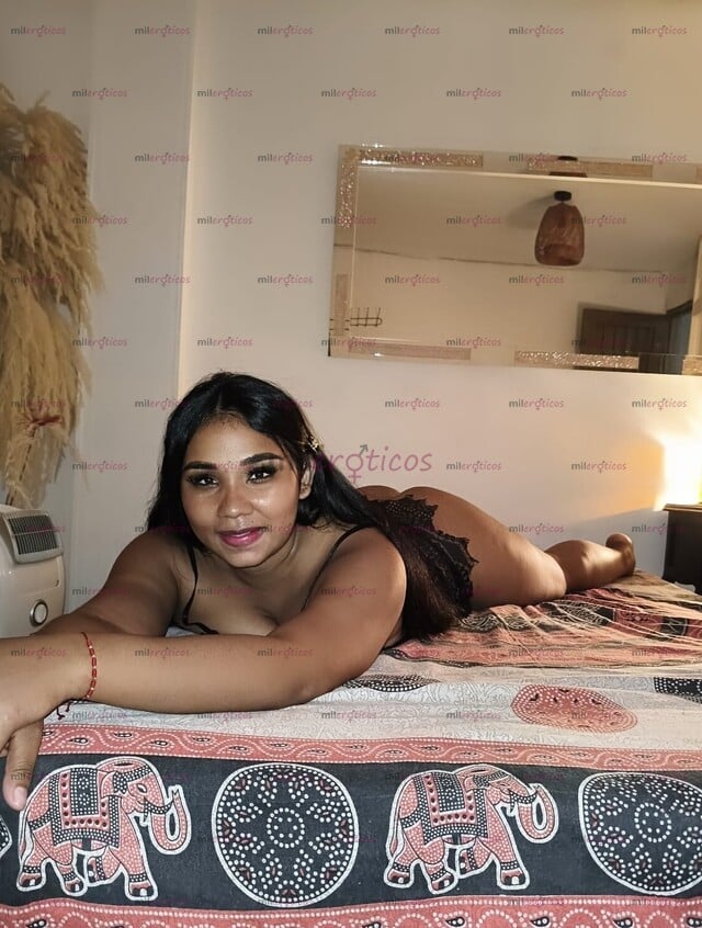 FOTOS DE ZAFIRO INDIA HERMOSA MASAJISTA ERÓTICA CUERPO NATURAL DISFRUTA