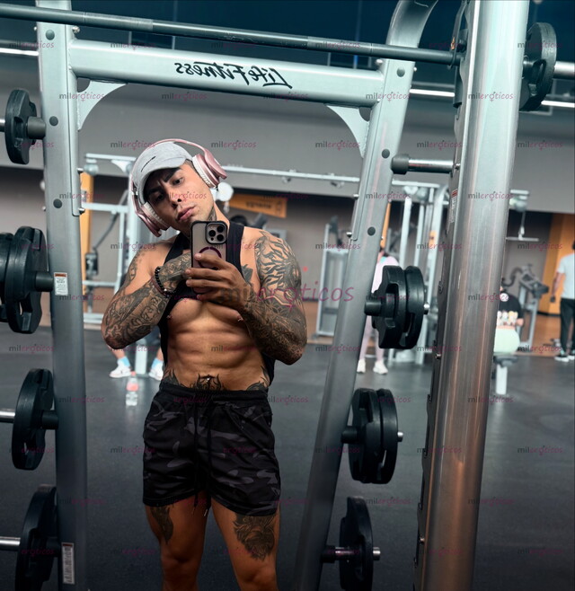 FOTOS DE CHICO GUAPO ,ATRACTICO VARONIL ,CALIENTE Y LECHOSO