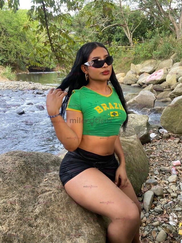 FOTOS DE SOY UNA CHICA TRANS SEGURA DE SÍ MISMA Y MUY SENSUAL. UNA MUJER TRANS COQUETA,