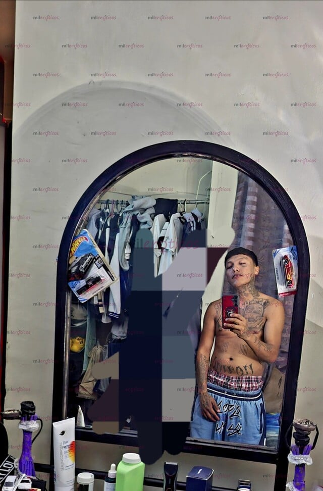FOTOS DE JOVEN 19CM VARONIL DISPONIBLE .. MORENO TATUADO RICO PARA COMPLACERTE COMPAS.