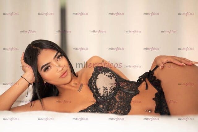 FOTOS DE LÍA, 18 AÑOS, ROLA, CABELLO CASTAÑO OSCURO, FIGURA ARMONIOSA, DULCE Y FEMENINA