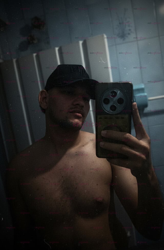 FOTOS DE CHICO JOVEN FLACO DISPONIBLE A DOMICILIO ACTIVO Y ARRECHO PARA COMPLACERTE