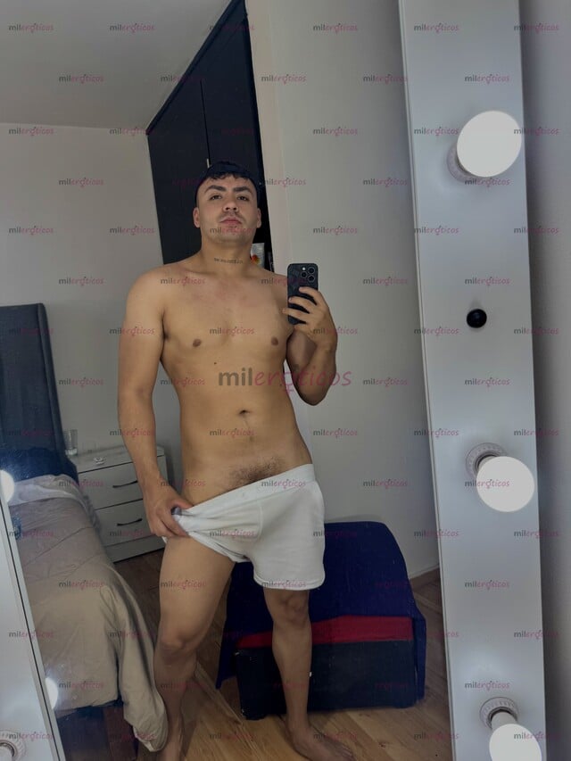 FOTOS DE CHICO GUAPO FORNIDO EDUCADO CON UNA VERGOTA