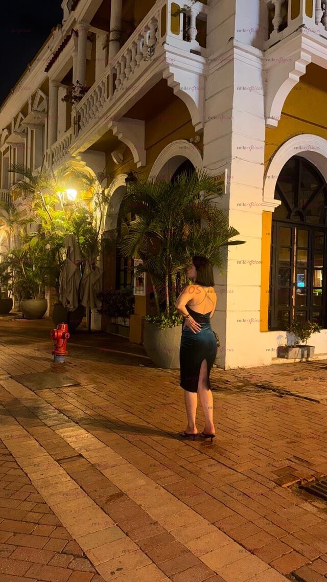FOTOS DE DAMA MUY SENSUAL MADURA MUY COMPLACIENTE Y ENCANTADORA LLENA DE PLACER