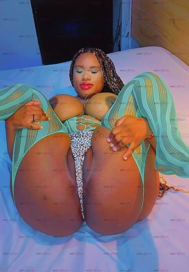 FOTOS DE NEGRA EXÓTICA CON GANAS DE MUCHAS VEGA EN ESE CULO BIEN GRANDE CLITORI RICO GRAN