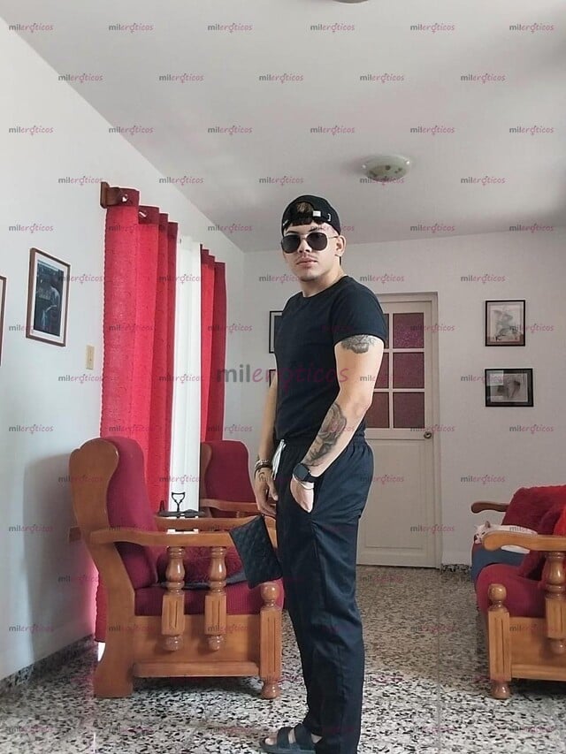 FOTOS DE CHICO CUBANO DE 25 AÑOS DE EDAD L VERSÁTIL LISTO PARA PASAR UN RATO AGRADABLE