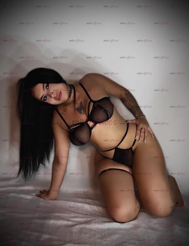FOTOS DE LILY , HERMOSA BBW CON UNAS TETAS DELICIOSAS Y UN GRAN CULO