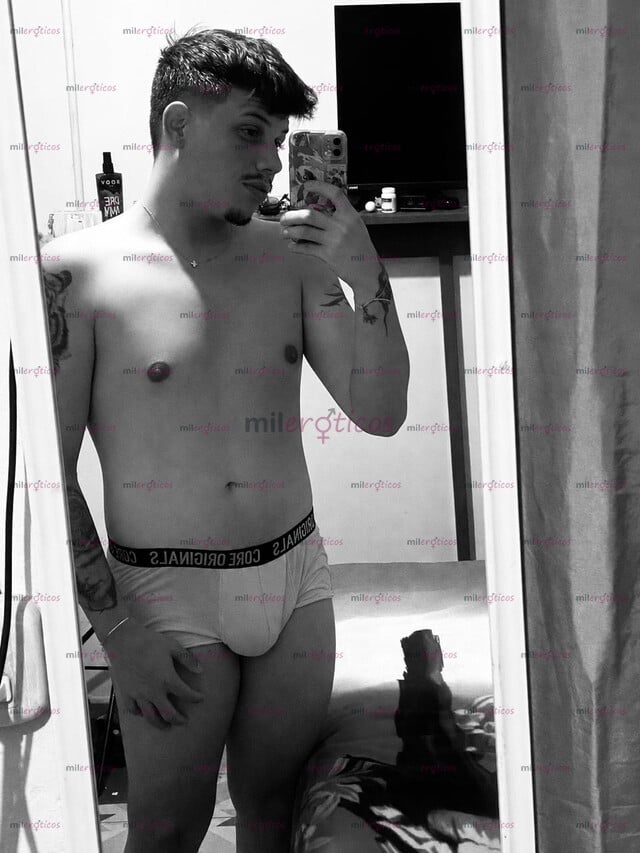 FOTOS DE CHICO CUBANO DE 25 AÑOS DE EDAD L VERSÁTIL LISTO PARA PASAR UN RATO AGRADABLE