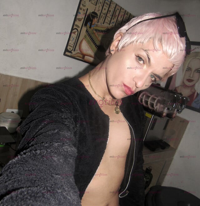 FOTOS DE JOVEN COMPLACIENTE DISPUESTO A DARTE PLACER A CAMBIO DE $ , ENVIAME UN MENSAJE .