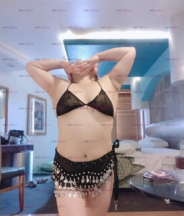 FOTOS DE AQUÍ ESTOY PARA ENSEÑARTE EL PLACER DEL MASAJE TÁNTRICO SOY TANIA