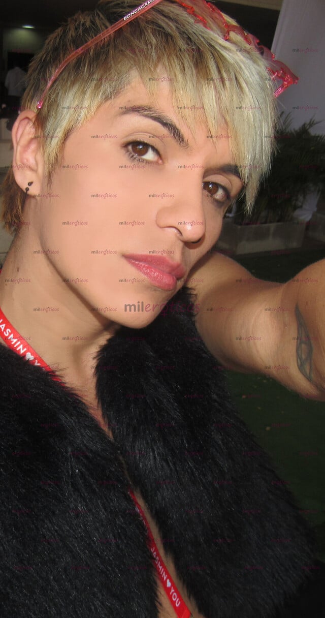 FOTOS DE JOVEN COMPLACIENTE DISPUESTO A DARTE PLACER A CAMBIO DE $ , ENVIAME UN MENSAJE .
