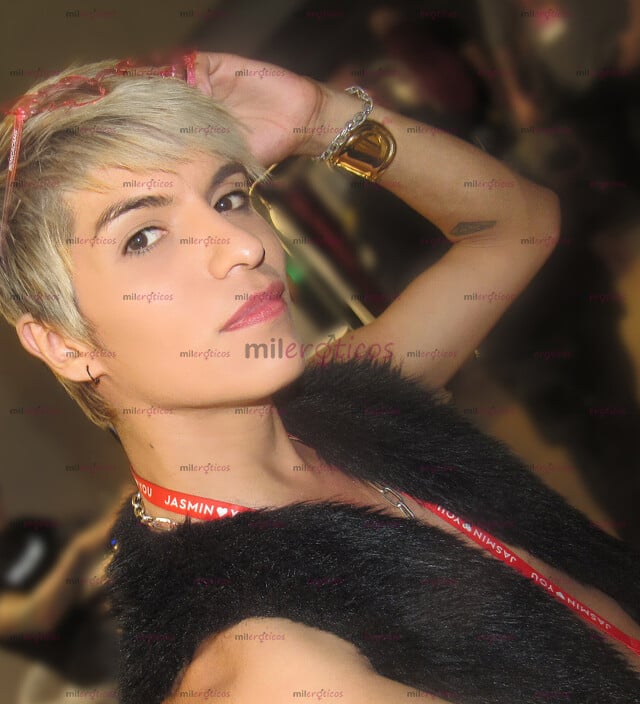 FOTOS DE JOVEN COMPLACIENTE DISPUESTO A DARTE PLACER A CAMBIO DE $ , ENVIAME UN MENSAJE .