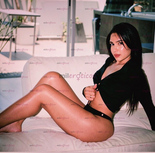 FOTOS DE SOFIA BLANQUITA COLOMBIANA EXUBERANTE EN ZONAS EXCLUSIVAS