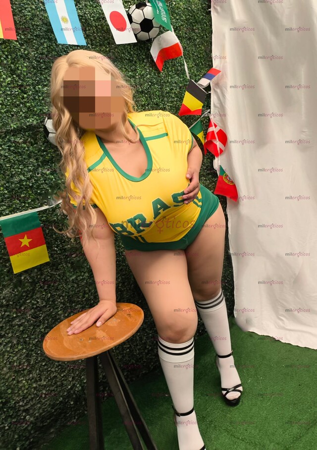 FOTOS DE BLANQUITA MUYYY CHICHONA CACHONDA NALGONA PARA TI PAPI ESTOY LLENA DE CURVAS