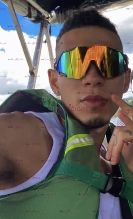 FOTOS DE MORENO DOTADO CALEÑO DE PASO EN MEDELLÍN MORBOSO Y CALIENTE
