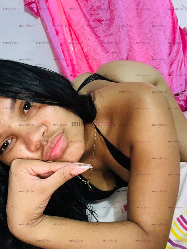 FOTOS DE MORENITA CALIENTE... ESPERANDO BUEN MACHO QUE ME HAGA SENTIR PERRITA