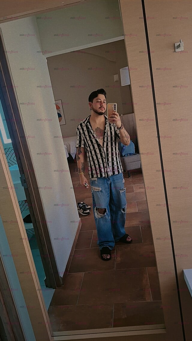 FOTOS DE NUEVO EN ESTO, CHICO GUAPO Y COMPLACIENTE